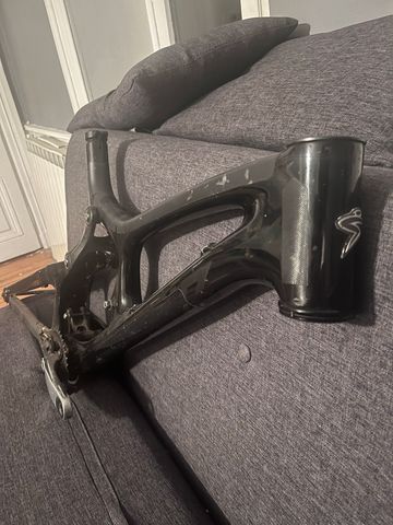 Used Santa Cruz V10 Frameset 2012 Mountainbike, Black — image 6 of 6