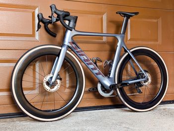 Used Giant Propel, Advanced Disc 1 2022 2022 Road & Gravel, Light Gray — image 4 of 25