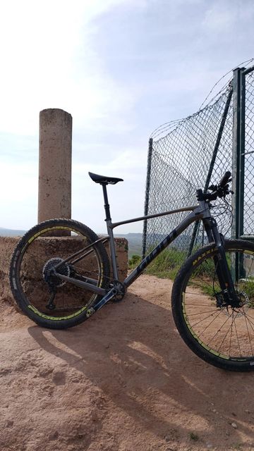 Gebrauchtes Giant Xtc Shimano SLX 2025 Mountainbike, Schwarz — Bild 7 von 7