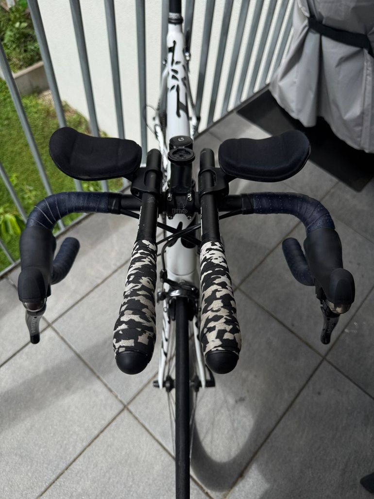 Used Cucuma Foia Shimano Ultegra 2012 Road & Gravel — image 10 of 21
