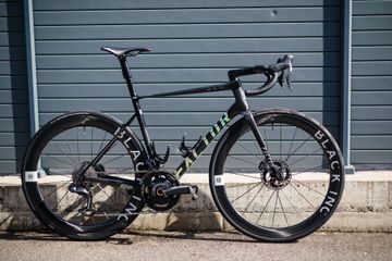 Used Factor O2 Shimano Ultegra Di2 2024 Road & Gravel