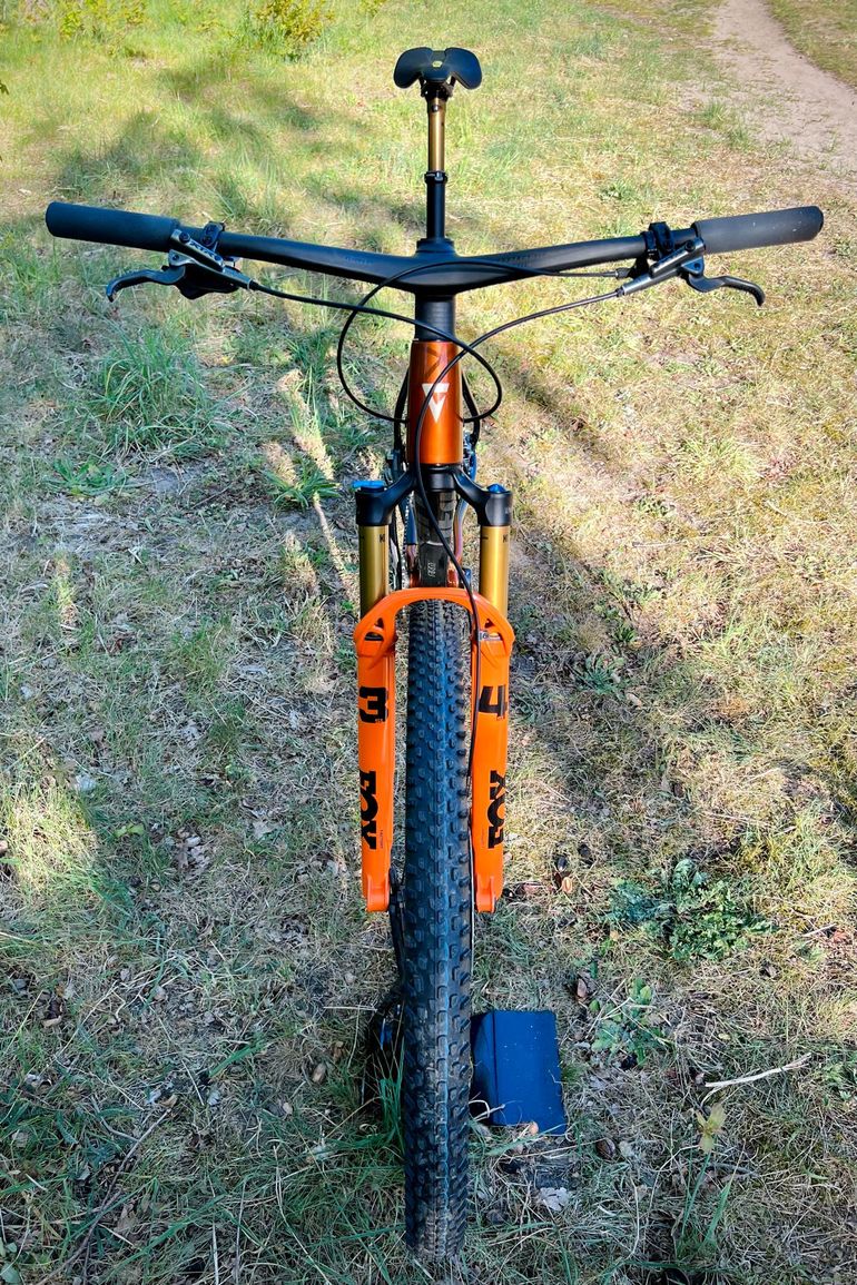 Used Giant Xtc Shimano XTR 2024 bike, Blue — image 21 of 22