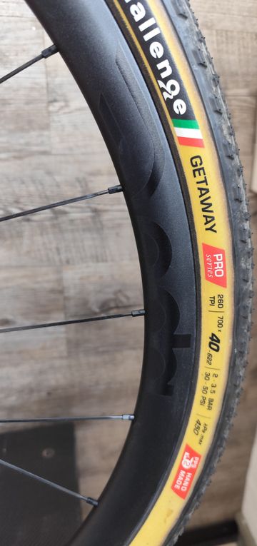 Schmolke Carbon Infinity Integral MY 2024 2024 Road & Gravel usato, Rosso — immagine 3 di 8