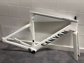 Used Canyon Aeroad CFR Disc Frame and Brake Kit 2026 Frameset 2026 Road & Gravel, White — image 1 of 14