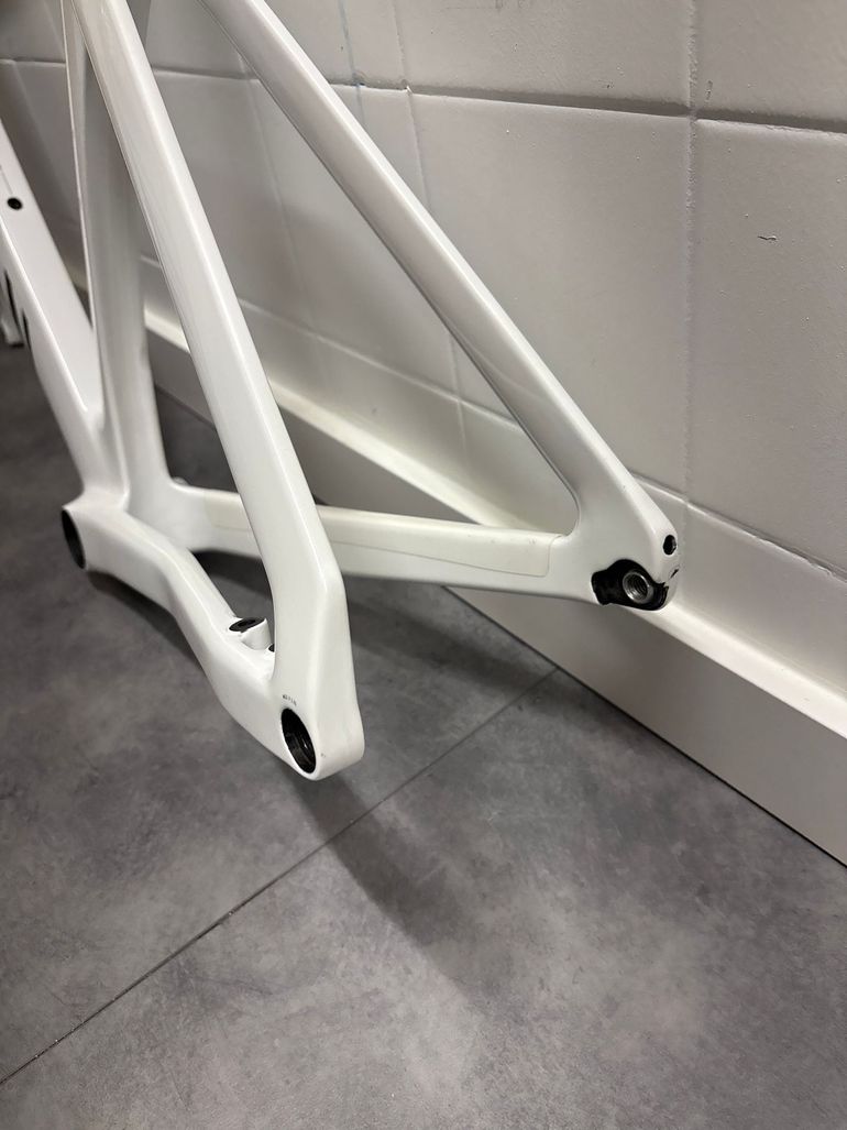 Used Canyon Aeroad CFR Disc Frame and Brake Kit 2026 Frameset 2026 Road & Gravel, White — image 7 of 14