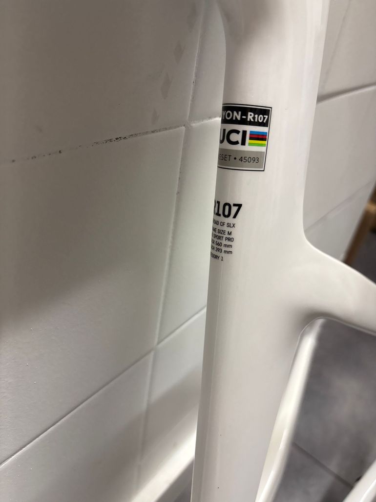 Used Canyon Aeroad CFR Disc Frame and Brake Kit 2026 Frameset 2026 Road & Gravel, White — image 9 of 14