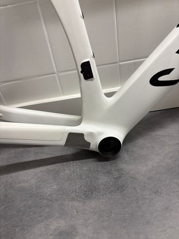 Used Canyon Aeroad CFR Disc Frame and Brake Kit 2026 Frameset 2026 Road & Gravel, White — image 4 of 14