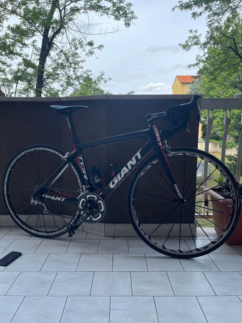 Used Giant TCR Advanced 1 Ultegra 2014 2014 Road & Gravel, Black — image 1 of 4