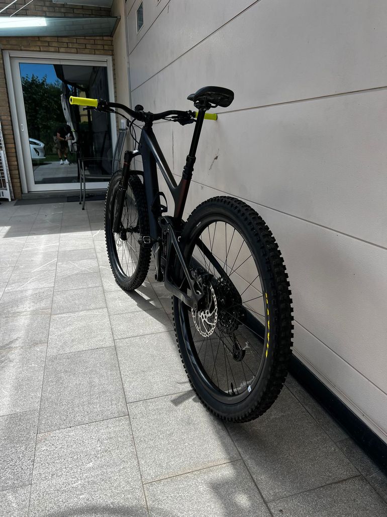 Used Giant Trance SRAM NX Eagle 2021 Mountainbike, Black — image 3 of 4