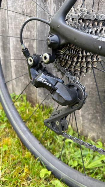 Used Canyon Ultimate CF SL 7.0 2019 2019 Road & Gravel, Black — image 8 of 10