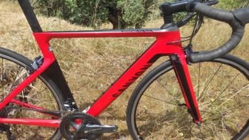 Used Canyon Aeroad CF SLX 8.0 2018 2018 Road & Gravel, Red — image 3 of 10