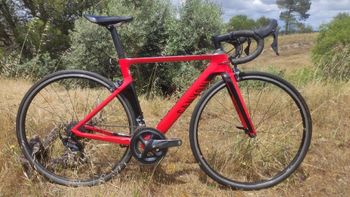 Used Canyon Aeroad CF SLX 8.0 2018 2018 Road & Gravel, Red — image 1 of 10