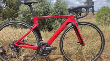 Used Canyon Aeroad CF SLX 8.0 2018 2018 Road & Gravel, Red — image 2 of 10