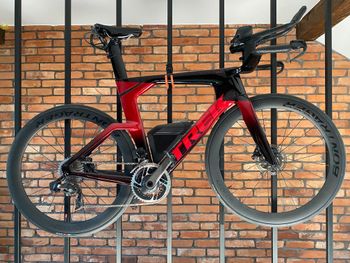 Trek, Trek Speed Concept SLR 8 SRAM RED ETap AXS 2x12, 2025