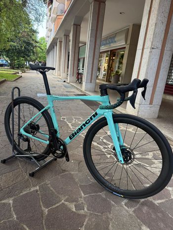 Bianchi, Specialissima COMP Ultegra Di2 2025