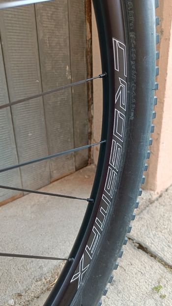 Used Orbea MTB | Orbea Alma M30 Carbonio Taglia M 2023 Mountainbike, Green — image 8 of 11