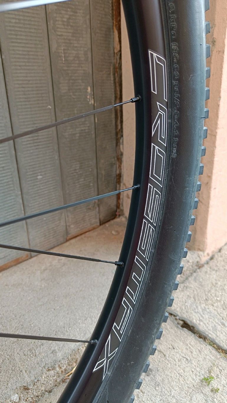 Used Orbea MTB | Orbea Alma M30 Carbonio Taglia M 2023 Mountainbike, Green — image 8 of 11