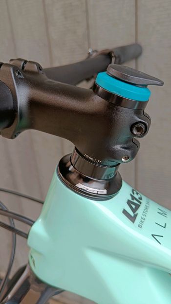 Used Orbea MTB | Orbea Alma M30 Carbonio Taglia M 2023 Mountainbike, Green — image 10 of 11