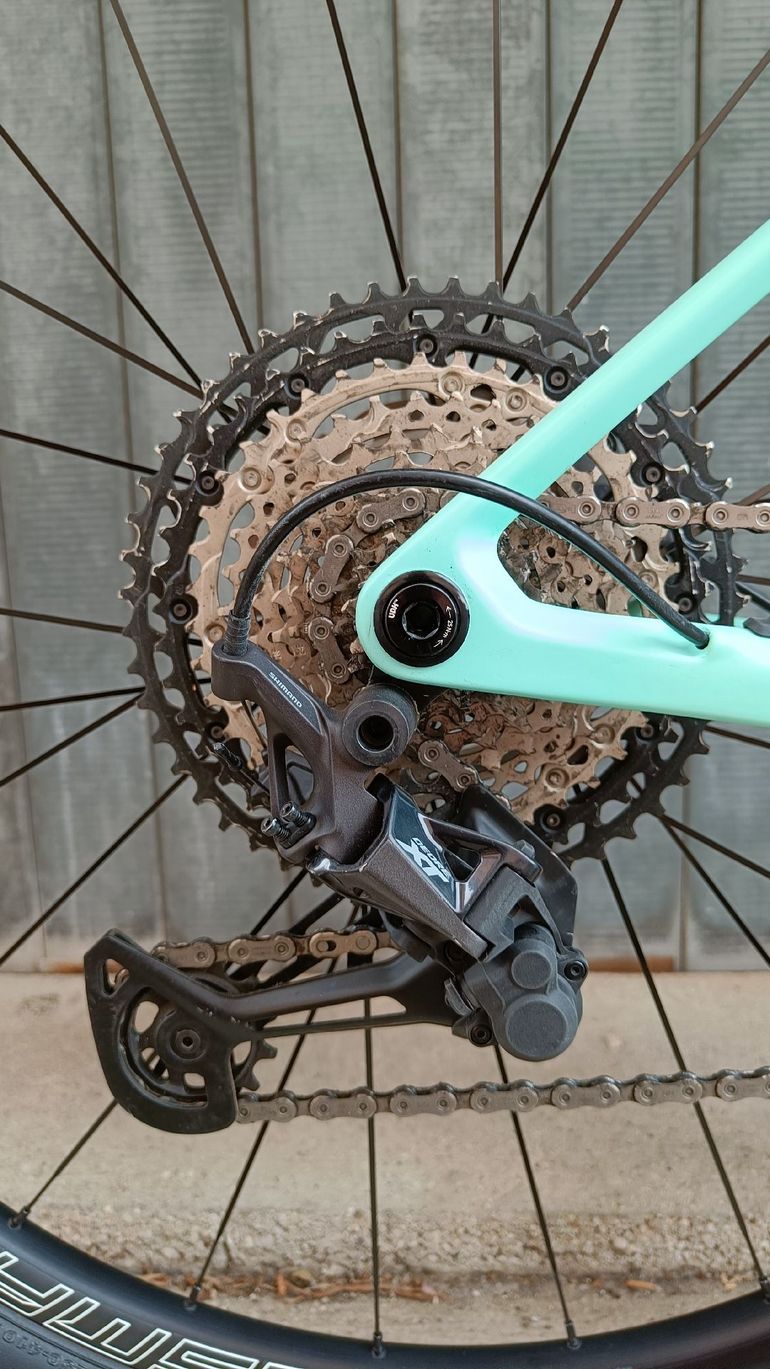 Used Orbea MTB | Orbea Alma M30 Carbonio Taglia M 2023 Mountainbike, Green — image 4 of 11