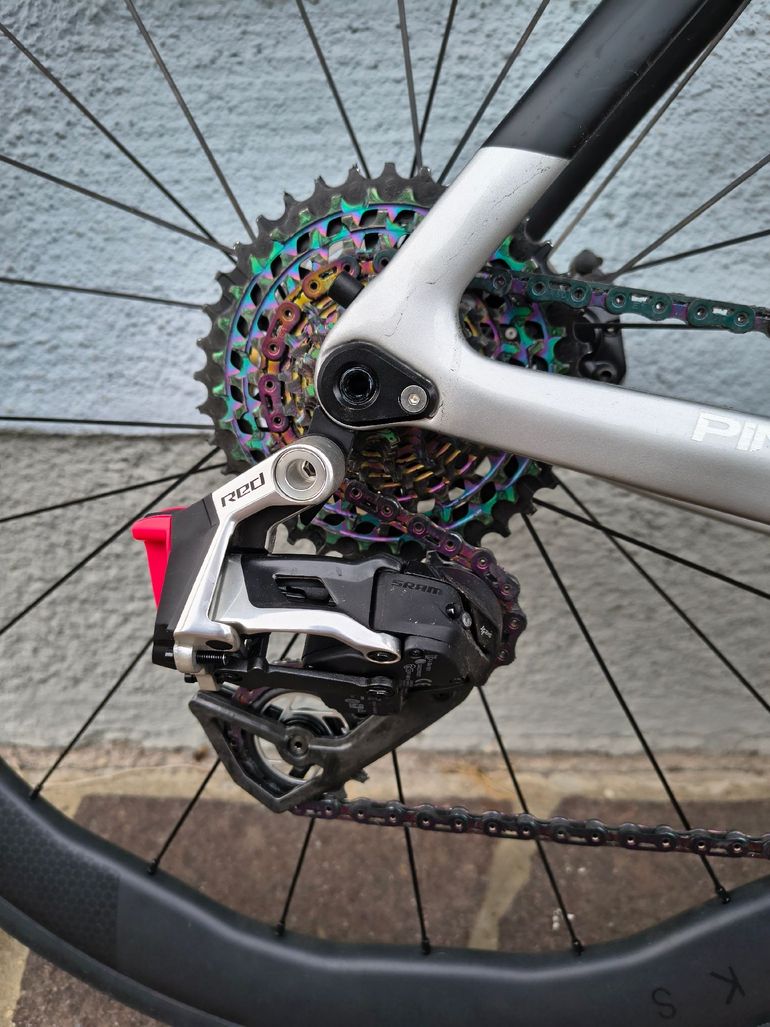 Used Pinarello DOGMA F RED ETAP AXS Disc 2024 2024 Road & Gravel, Black — image 4 of 11