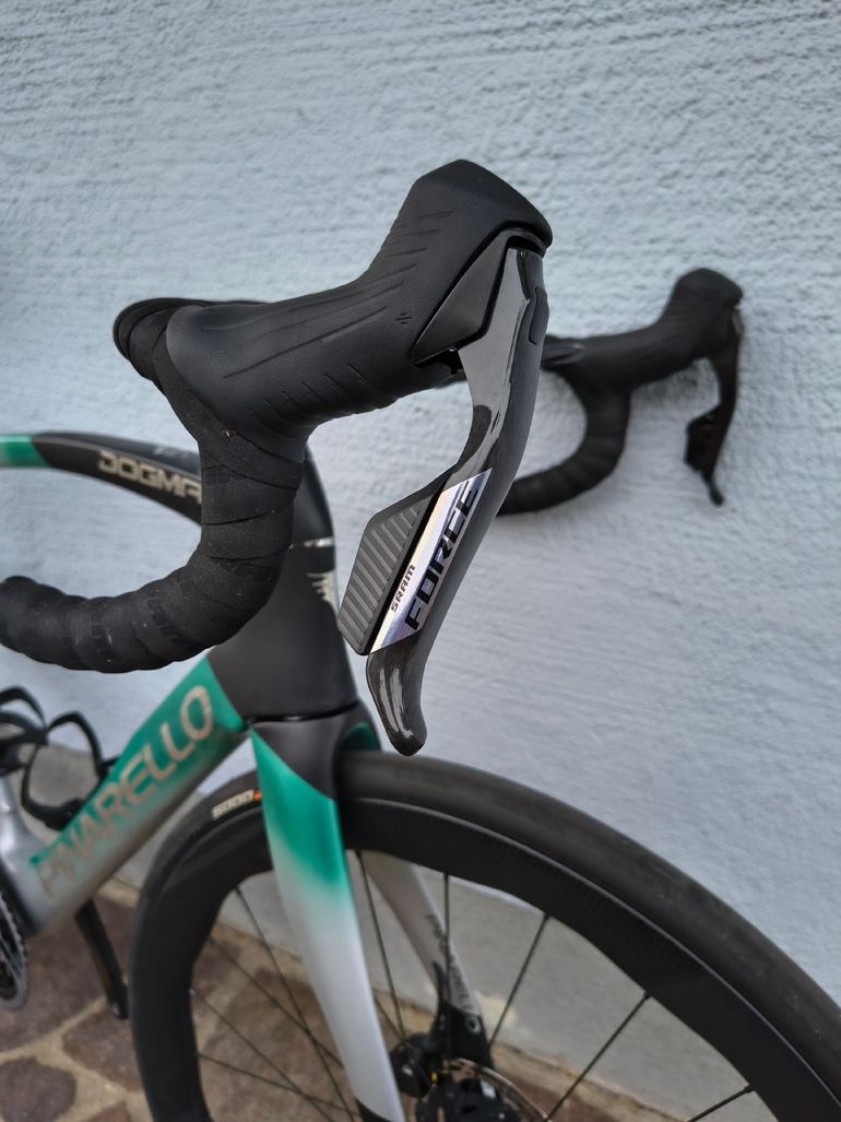 Used Pinarello DOGMA F RED ETAP AXS Disc 2024 2024 Road & Gravel, Black — image 6 of 11