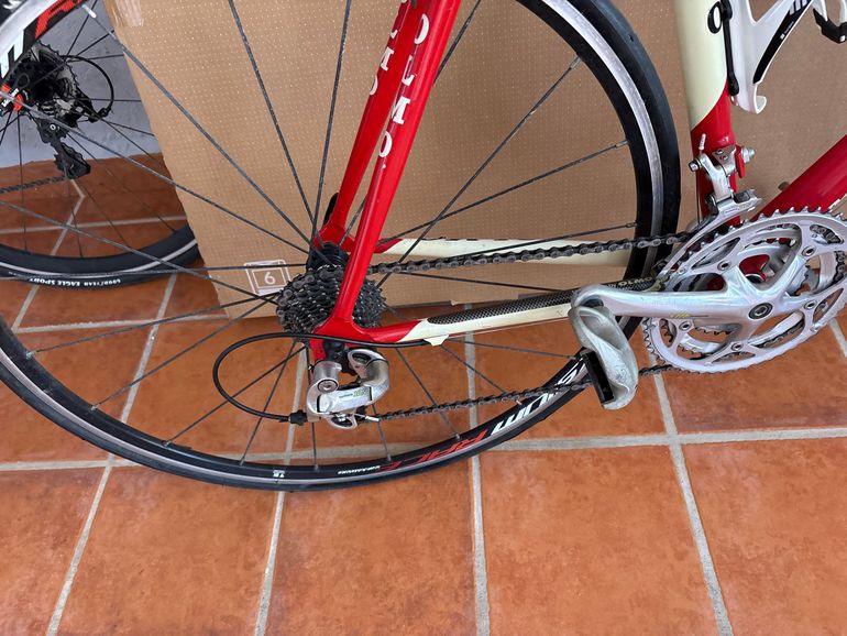 Used Olmo Olmo Custom Shimano 105 2005 Road & Gravel, Rojo — image 3 of 4