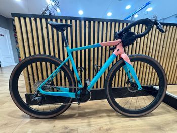 Megamo, West SRAM Rival eTap AXS