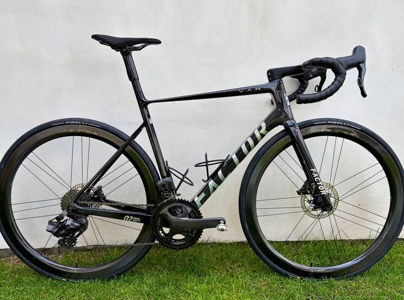 Použité Factor O2 Campagnolo Super Record EPS 2025 Road & Gravel