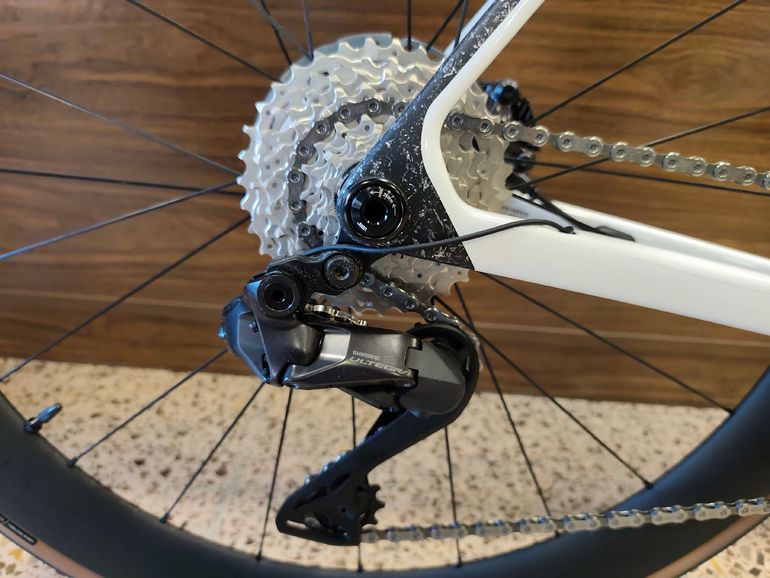 Used Trek Madone SL 7 2027 2027 Road & Gravel, White — image 3 of 4