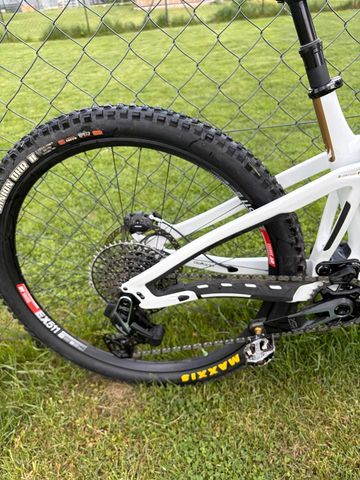 Gebrauchtes Pivot Firebird Custom 2026 Mountainbike, Weiß — Bild 6 von 12