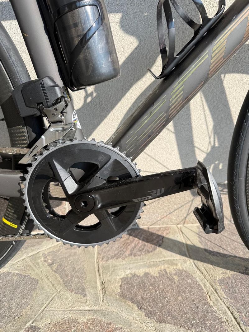 Używany Scott Addict RC 30 2022 2022 Road & Gravel — zdjęcie 2 z 6