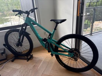 Used Santa Cruz Bronson R / Carbon C 2025 2025 MTB
