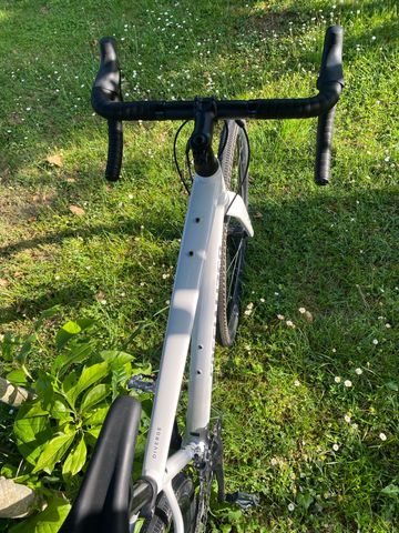Used Specialized Diverge E5 2025 2025 Road & Gravel, White — image 6 of 11