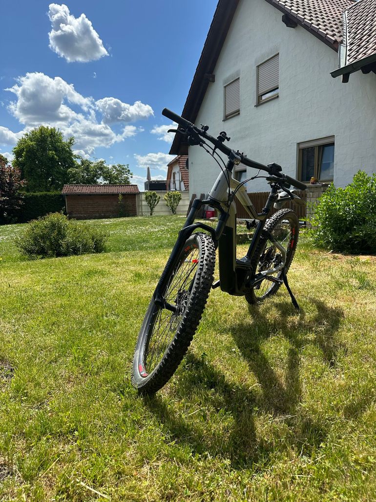 Used Haibike Hardnine Shimano Deore 2022 bike, Light Gray — image 2 of 7