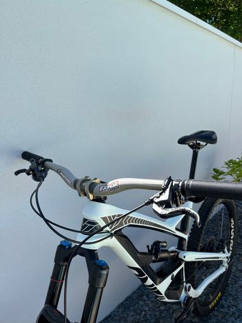 Used YT YT Custom SRAM GX 2016 Mountainbike, White — image 3 of 4