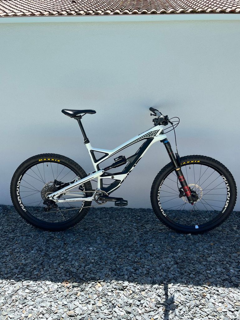 Used YT YT Custom SRAM GX 2016 Mountainbike, White — image 1 of 4