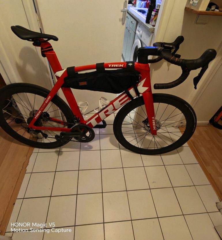 Used Trek Madone SLR 6 Disc 2019 2019 Road & Gravel, Red — image 11 of 39
