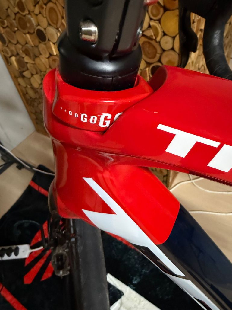 Used Trek Émonda SLR 9 eTap 2021 2021 Road & Gravel, Red — image 10 of 10