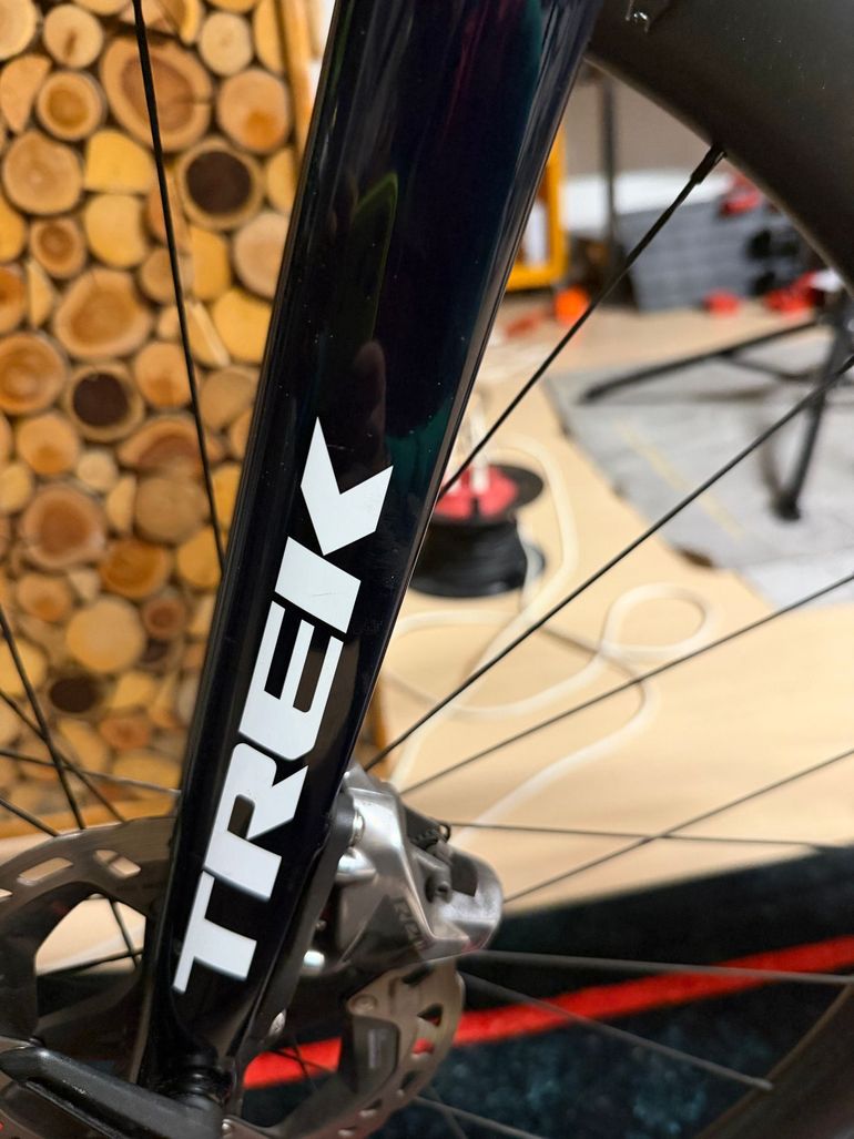 Used Trek Émonda SLR 9 eTap 2021 2021 Road & Gravel, Red — image 5 of 10