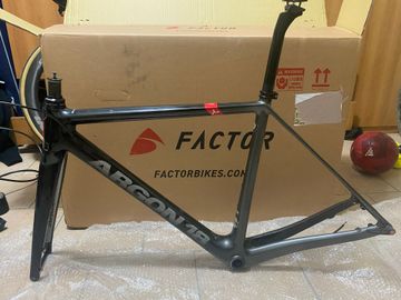 Używany Argon 18 Gallium Pro Disc 15th Anniversary Shimano Dura-Ace Di2 2019 Frameset 2019 Road & Gravel