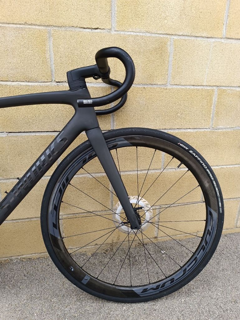 Used Specialized Tarmac SL7 Sport - Shimano 105 2024 Frameset 2024 Road & Gravel, Black — image 10 of 16