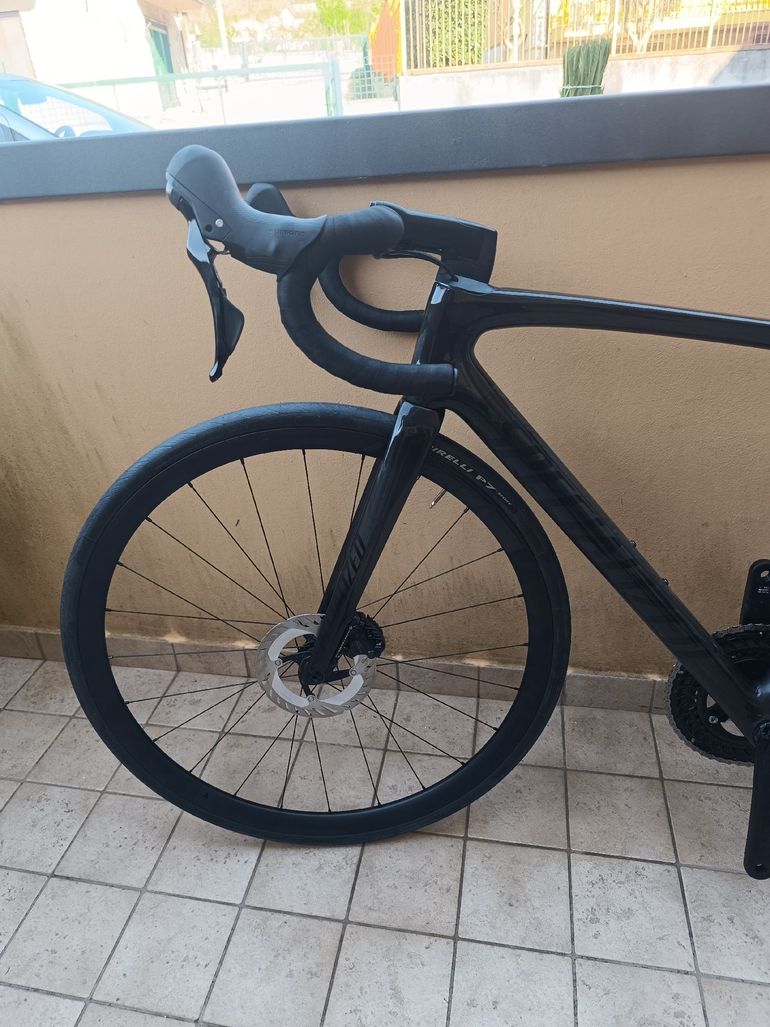 Used Specialized Tarmac SL7 Sport - Shimano 105 2024 Frameset 2024 Road & Gravel, Black — image 12 of 16