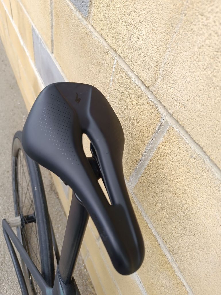 Used Specialized Tarmac SL7 Sport - Shimano 105 2024 Frameset 2024 Road & Gravel, Black — image 11 of 16