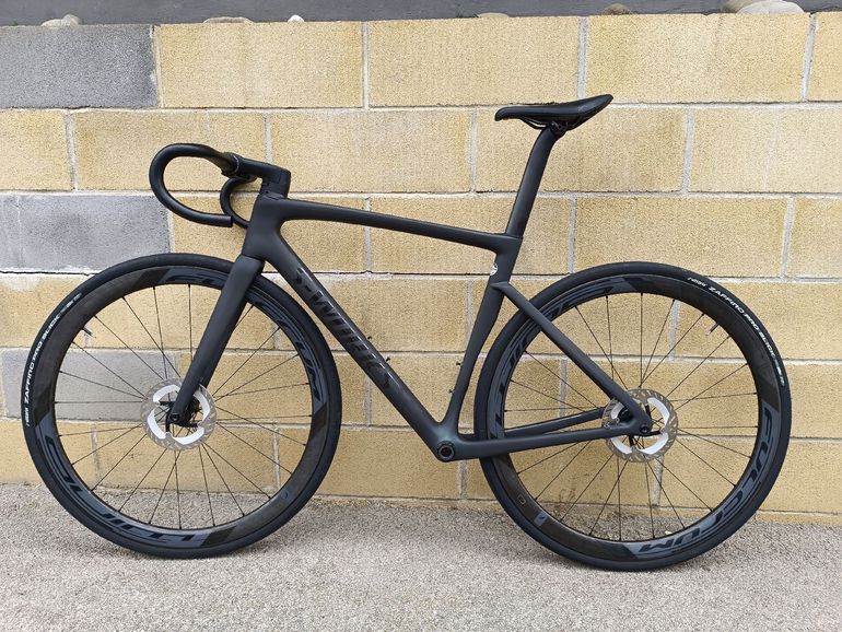 Used Specialized Tarmac SL7 Sport - Shimano 105 2024 Frameset 2024 Road & Gravel, Black — image 1 of 16