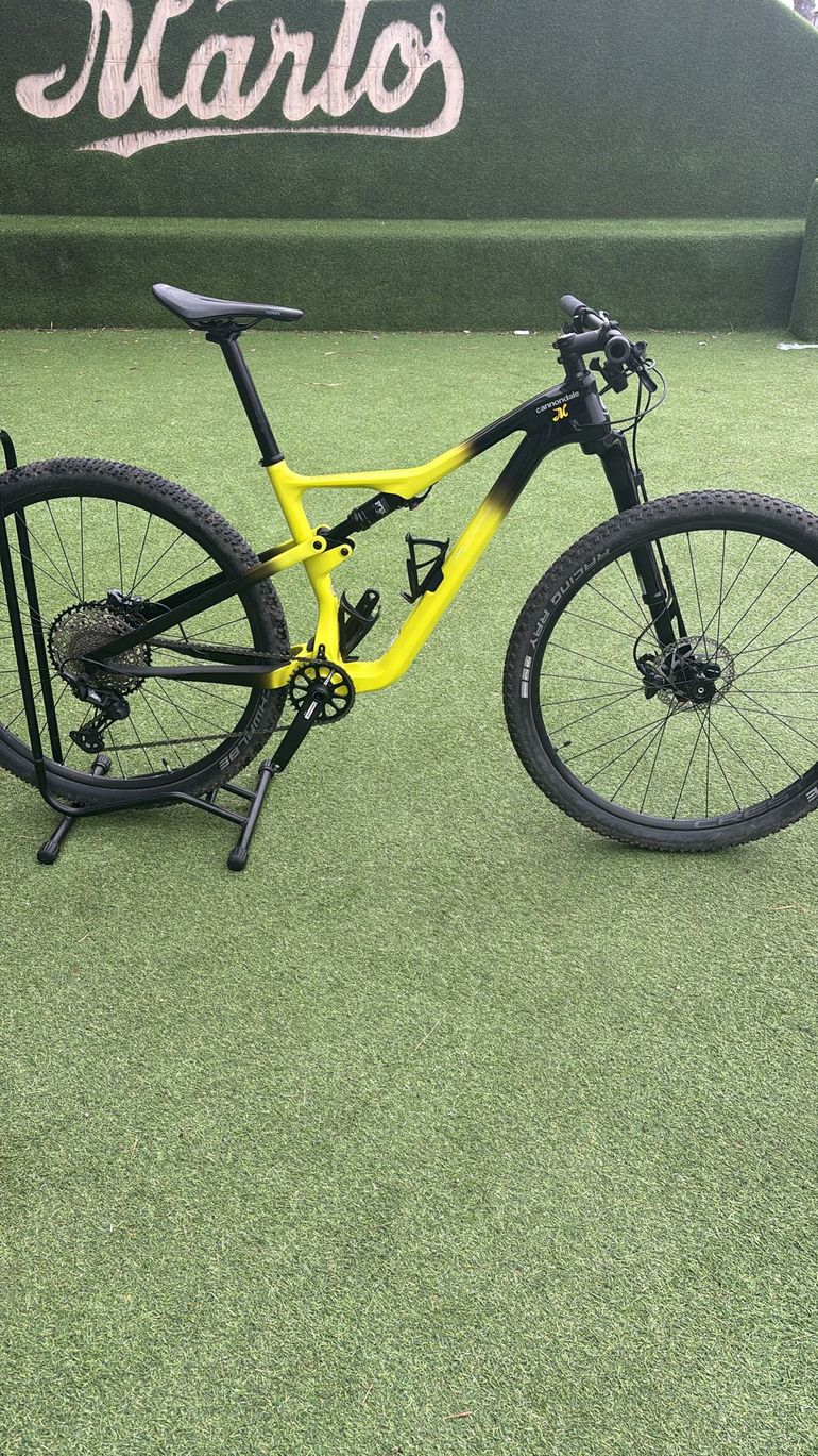 Used Cannondale Scalpel Carbon 3 2023 2023 Mountainbike — image 1 of 5