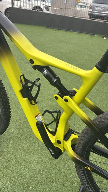 Used Cannondale Scalpel Carbon 3 2023 2023 Mountainbike — image 2 of 5