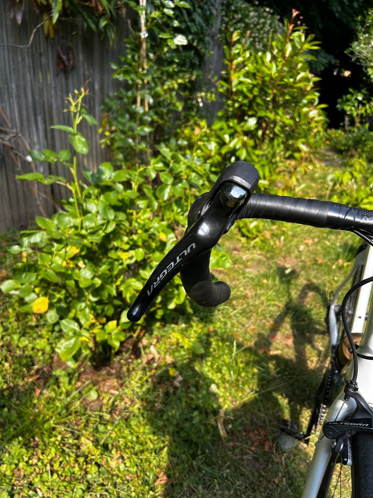 Used Pinarello Dogma Shimano Ultegra 2020 Road & Gravel, White — image 9 of 13