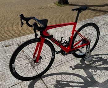 Used BMC Teammachine SLR FIVE 2022 2022 Road & Gravel, Red — image 2 of 9