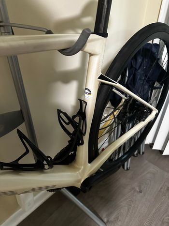 Used BMC Teammachine SLR TWO 2024 2024 Road & Gravel, White — image 6 of 7