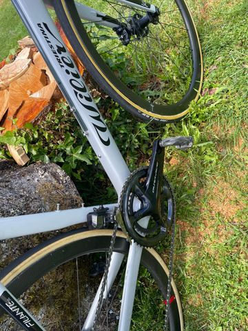 Used Wilier Filante Shimano Dura Ace Di2 2023 Road & Gravel, Light Gray — image 3 of 5